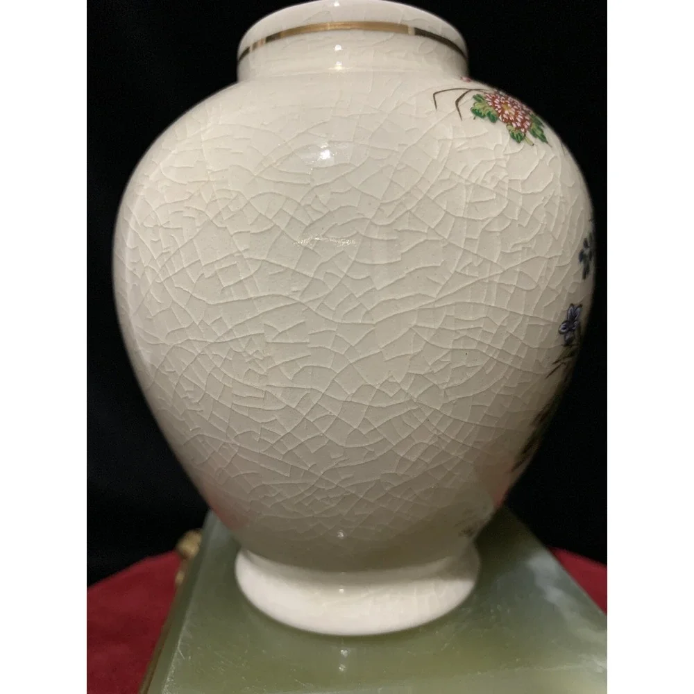 Vintage SATSUMA KUTANI GINGER JAR PEACOCK PEONY FLOWERS GOLD TRIM JAPAN  4‎ 3/8